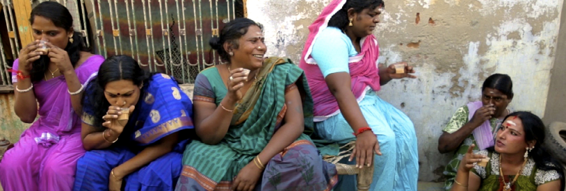 GURÚ, UNA FAMILIA DE HIJRAS
