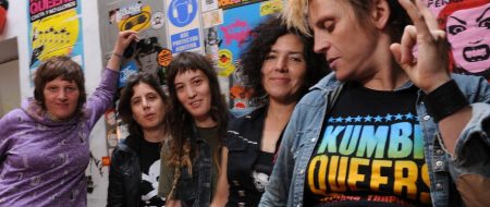 UNA BANDA DE CHICAS | Lumiton