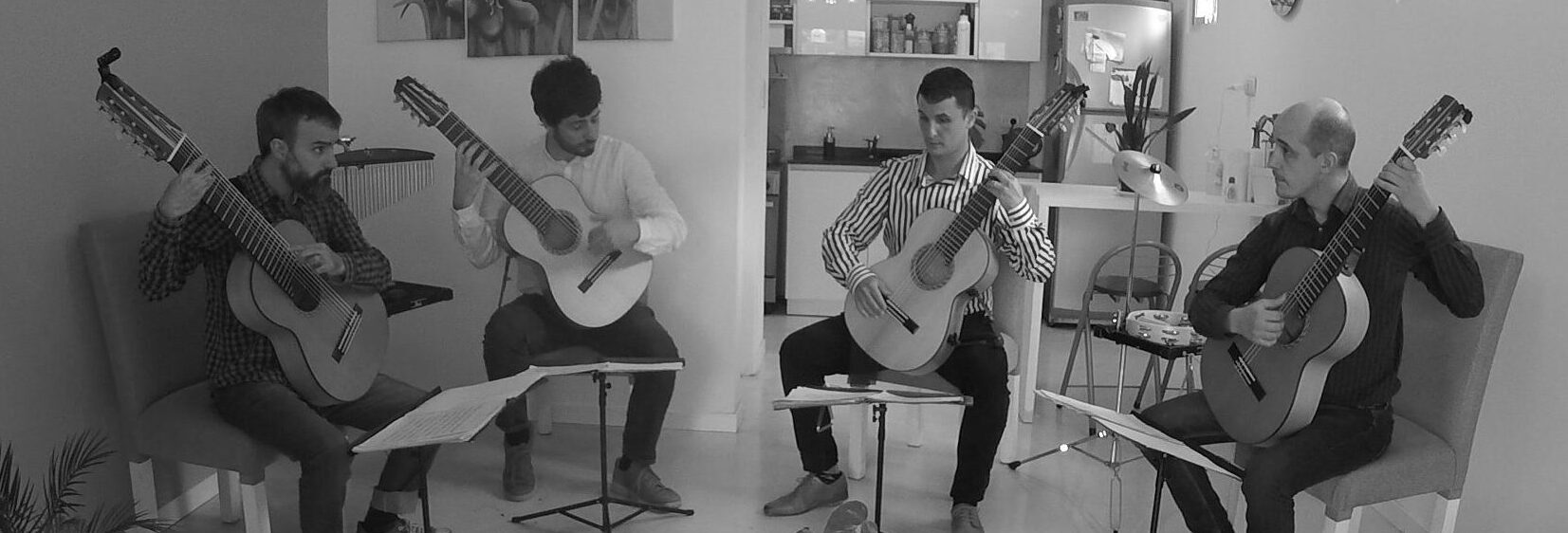 IN CRESCENDO – CUARTETO DE GUITARRAS