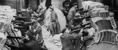 EL TIEMPO DE LOS TRABAJADORES | TIEMPO EN CADENA, 1914-1939 | Lumiton