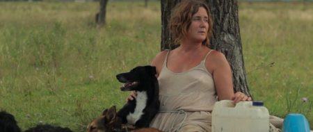 LA MUJER DE LOS PERROS | Lumiton