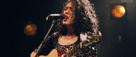 PAULA MAFFIA: BELLA SEÑORA, UN SHOW DE COVERS