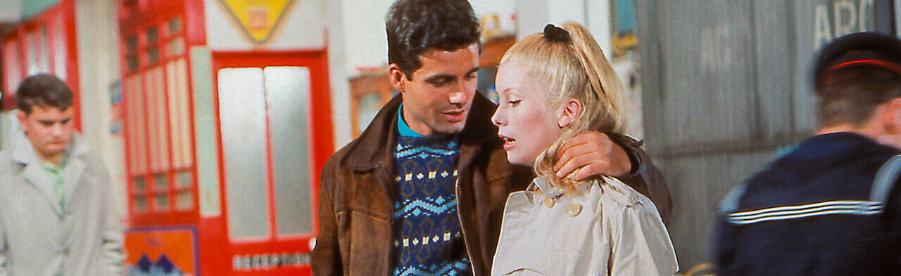 LES PARAPLUIES DE CHERBOURG | FUNCIÓN PRESENCIAL