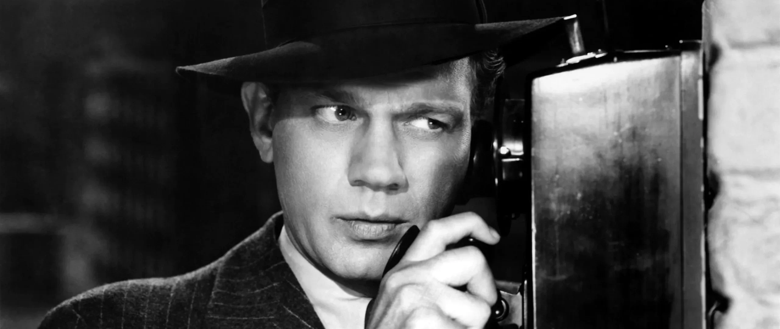 LA SOMBRA DE UNA DUDA (SHADOW OF A DOUBT)