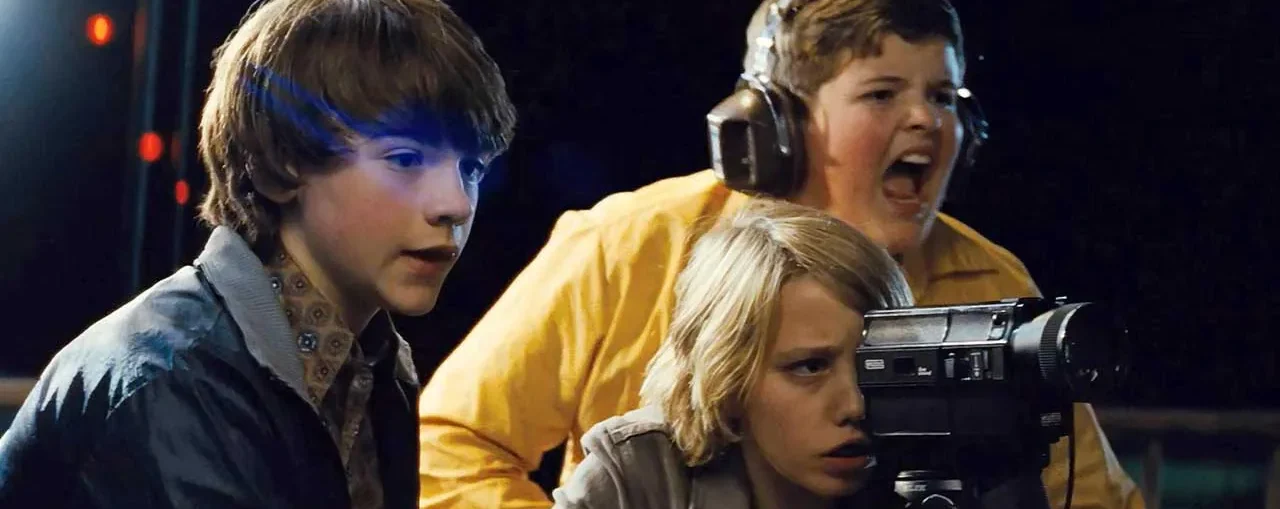 SUPER 8