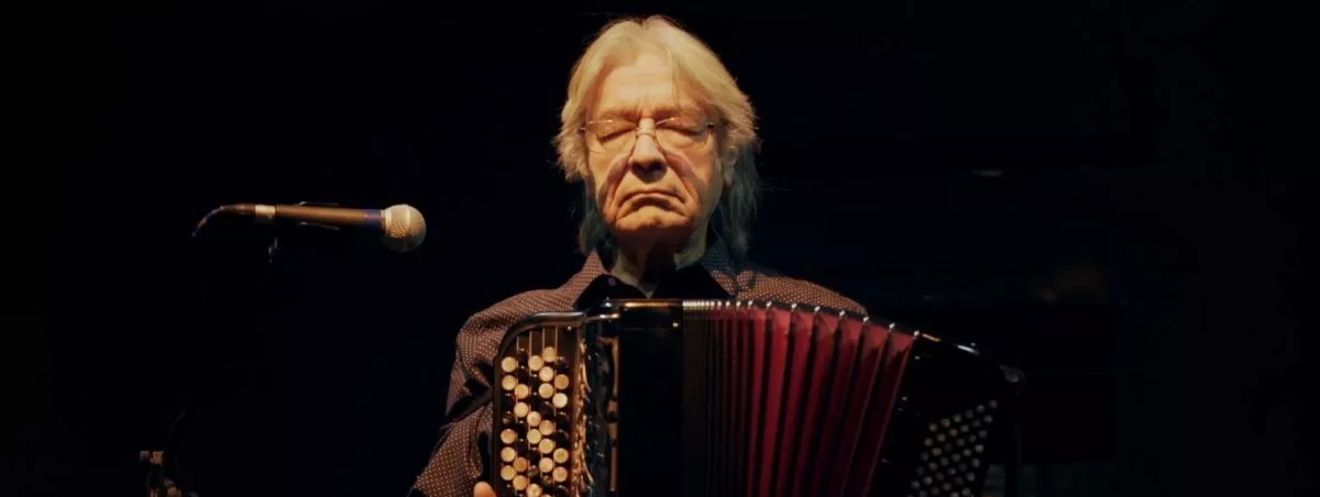 RAÚL BARBOZA, LA VOZ DEL VIENTO
