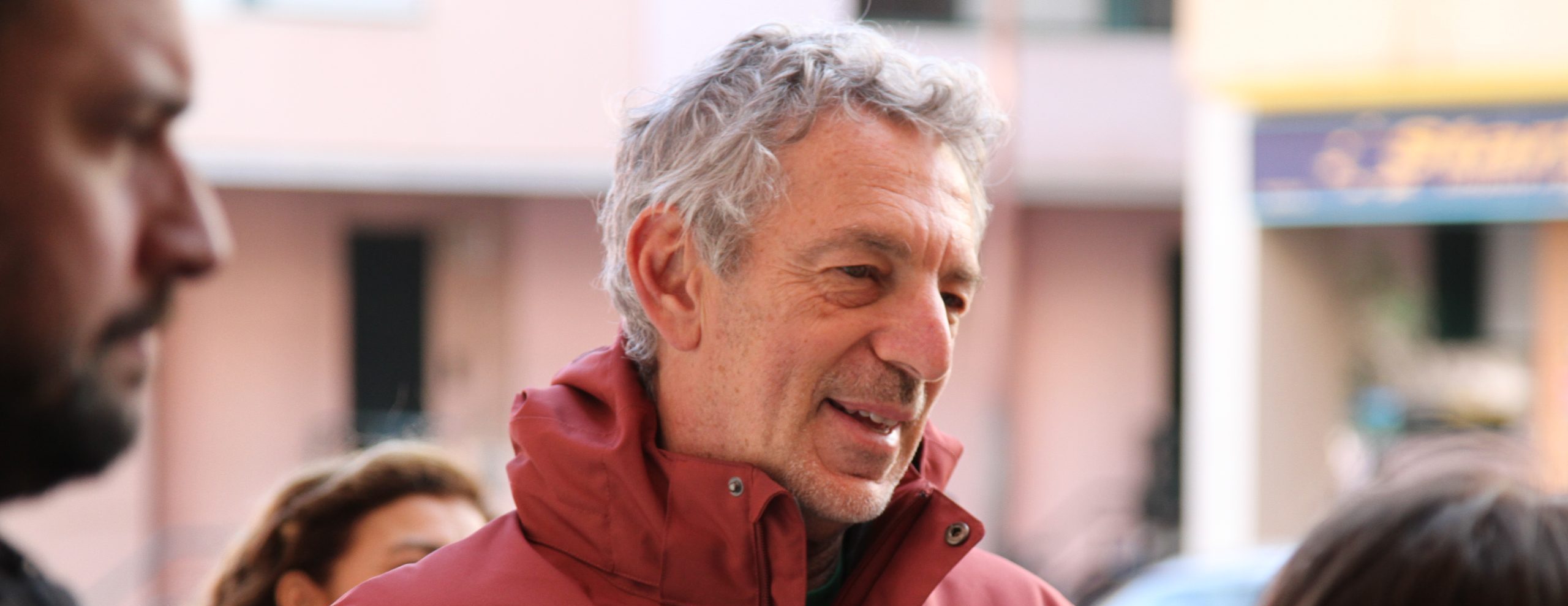 VECINE VECINE | MIRADAS ARGENTINAS: MARTÍN REJTMAN | Lumiton