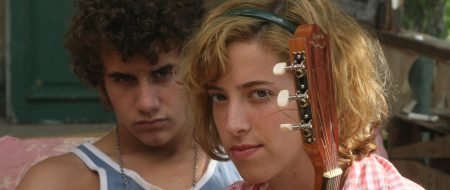 UN AMOR | Lumiton