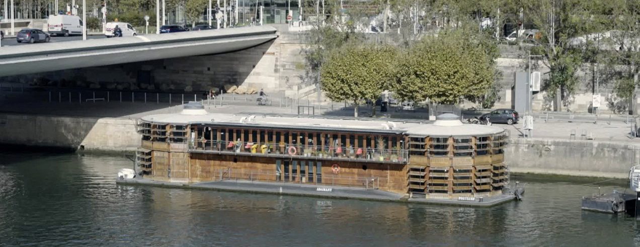 EN EL ADAMANT (SUR L’ADAMANT)