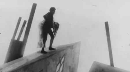 VECINE VECINE | EL GABINETE DEL DR. CALIGARI EN 35MM CON MÚSICA EN VIVO