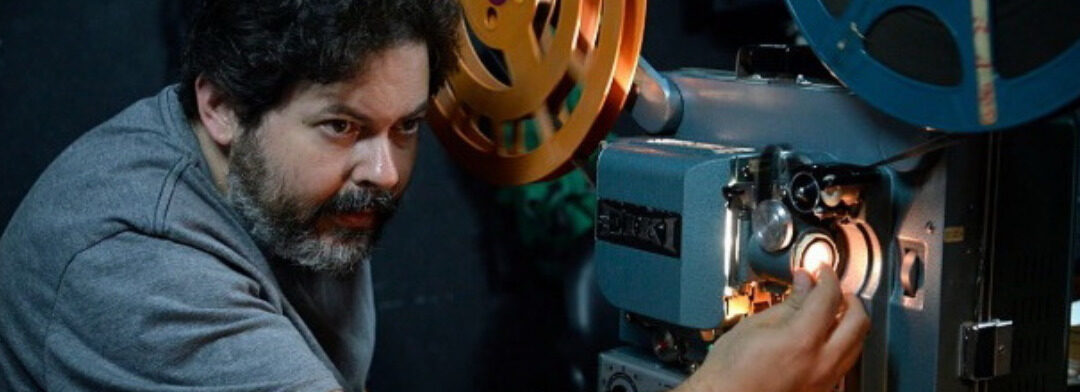 PEÑA SIN CADENAS EN EL CINE YORK | Lumiton